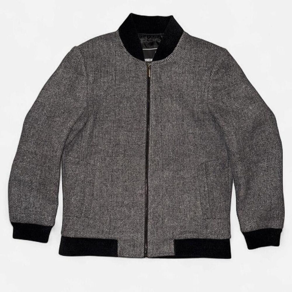 Men's Grey and Black Jacket